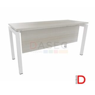 Escritorio bench con faldón y perfil metálico, cubierta de melamina de 21mm.