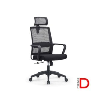 Silla Cleo con mecanismo reclinable, respaldo de malla, soporte lumbar y apoya cabeza ajustable. Base de nylon negro y ruedas de PU.
