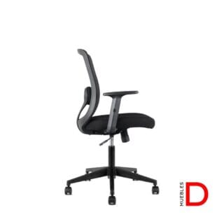 Silla Dot con mecanismo sincrónico, respaldo de malla, ajuste lumbar y apoyabrazos ajustables, base de nylon y ruedas de PU.