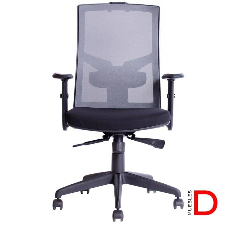 Silla Focus con mecanismo sincrónico, respaldo de malla ajustable y soporte lumbar regulable. Con colgador de chaqueta y ruedas de PU.