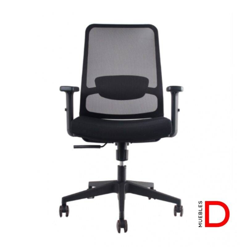 Silla Mosel con respaldo de malla, mecanismo sincrónico, apoya brazos regulables y asiento de espuma inyectada.