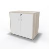 Gabinete Nórdica 2 puertas H75 ambientado en oficina moderna